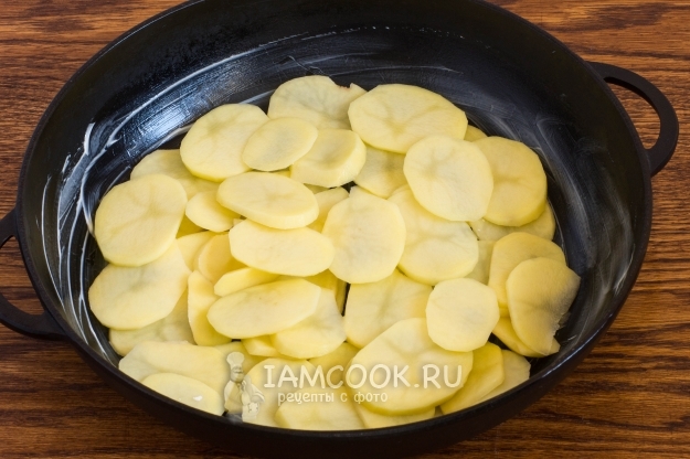 Put potatoes in the frying pan
