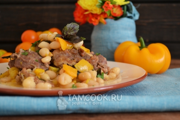 Ready stewed lamb with beans