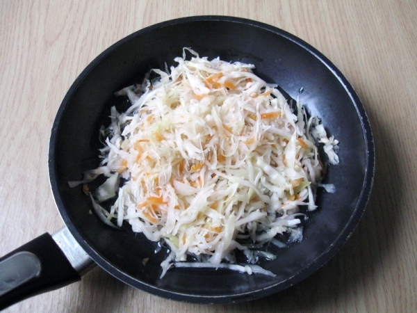 Sauerkraut di penggorengan
