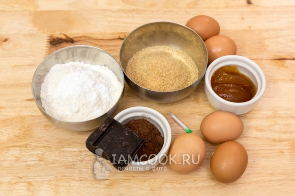 Zutaten für Kekskuchen mit Marmelade