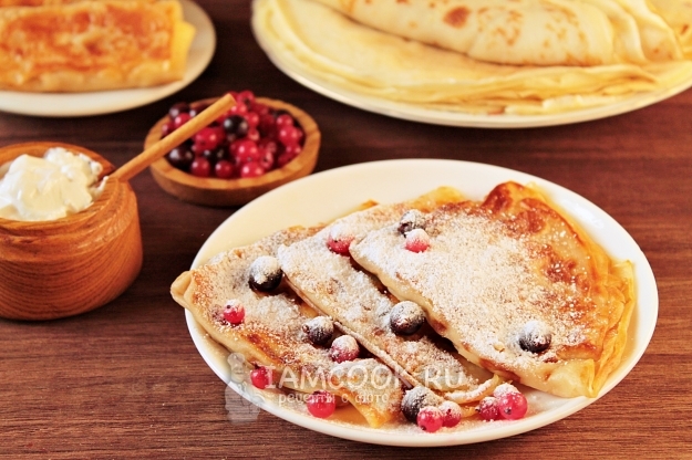Recipe pancakes with cottage cheese and raisins