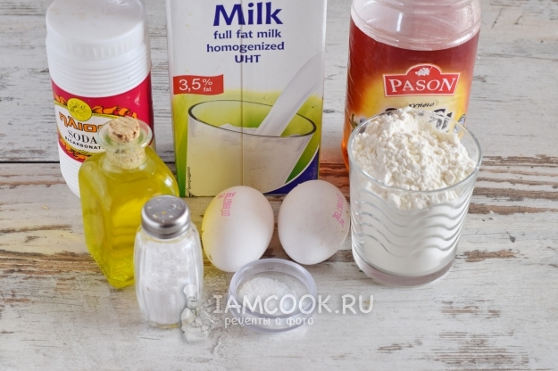 Συστατικά για λεπτές τηγανίτες στο γάλα με σόδα