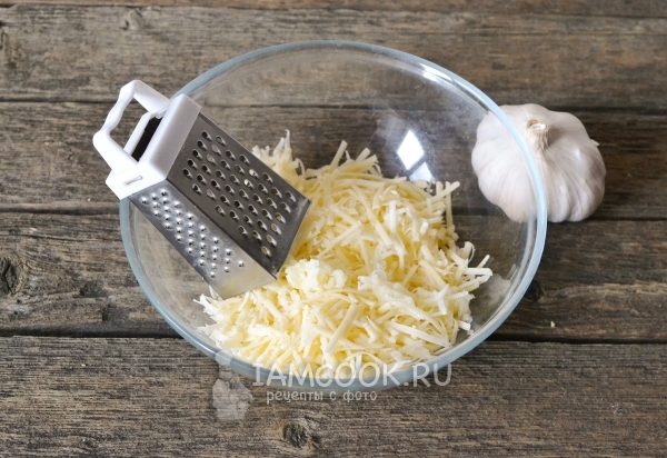 Rántott sajt és fokhagyma