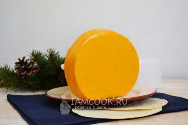 Resepti kotitekoista juustojuustoa vihreillä