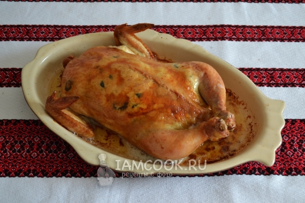 Připravené plněné kuře bez kostí