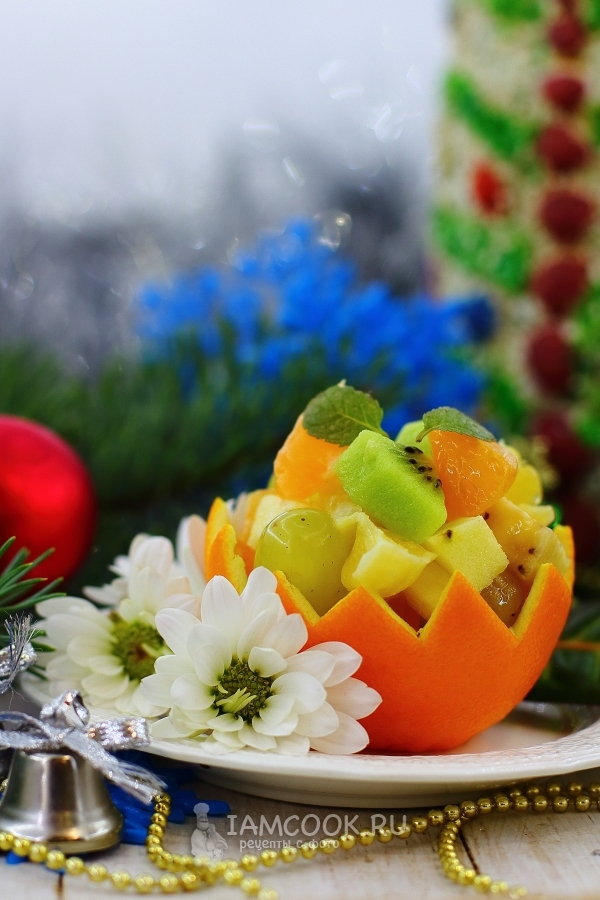 وصفة لمزيج الفاكهة في سلال البرتقال