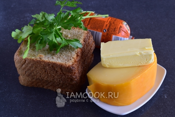 Συστατικά για ζεστά σάντουιτς με λουκάνικο και τυρί στο φούρνο