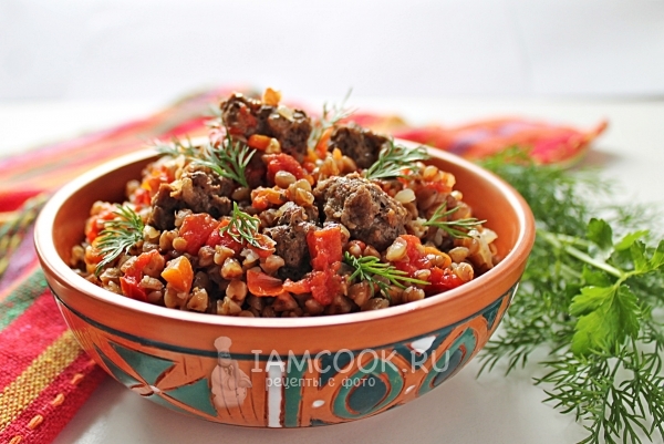 Photo of buckwheat in a merchant manner with minced meat in a multivark