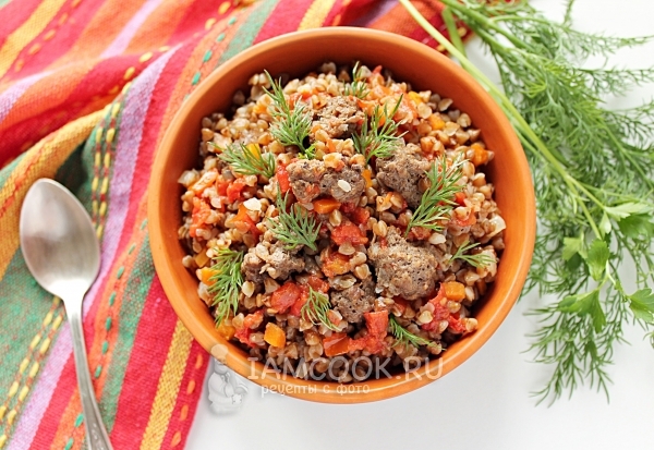 Recipe buckwheat in a merchant manner with minced meat in a multivark