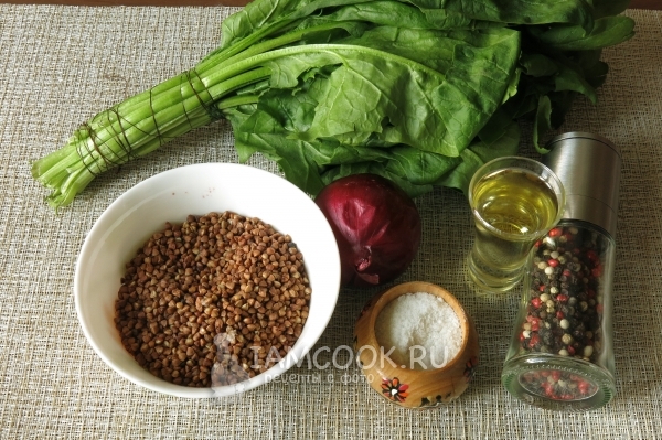 Ingredienti per grano saraceno con spinaci