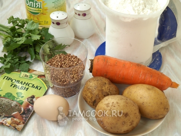 Ingredienti per zuppa di grano saraceno con gnocchi di patate