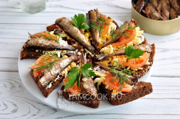Recipe for croutons with sprats