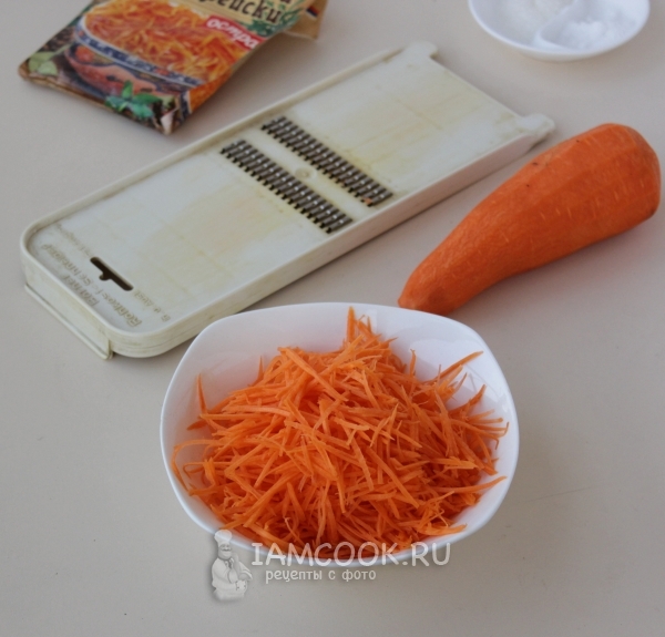 गाजर रगड़ें