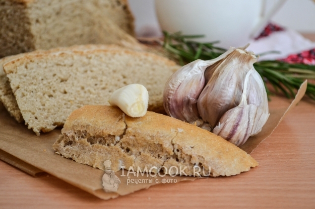 ओवन में पूरे गेहूं के आटे से रोटी का फोटो