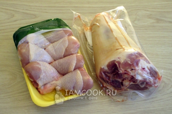 सूअर का मांस नुकीले और चिकन से कैवियार के लिए सामग्री
