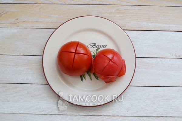 Премахнете кората от домати