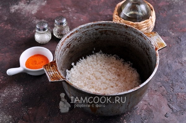 Hæld ris i panden