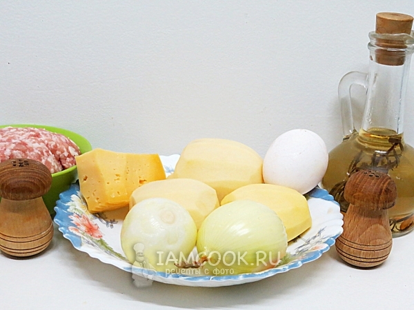 Συστατικά για πουτίγκα πατάτας με χοιρινό κιμά και τυρί