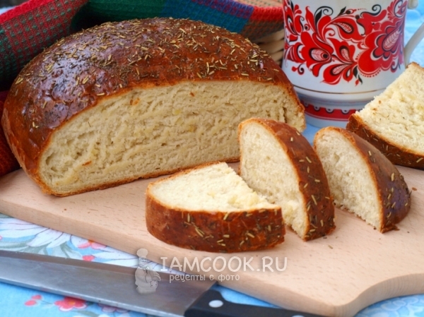 Нарязан хляб от картофено тесто