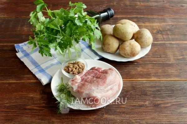 Ingredienti per la fisarmonica di patate con carne al forno