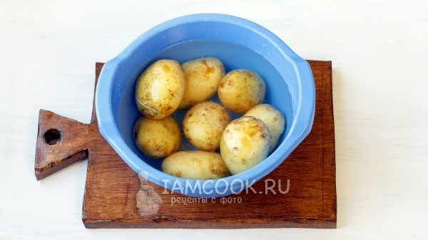 Vask kartoflerne