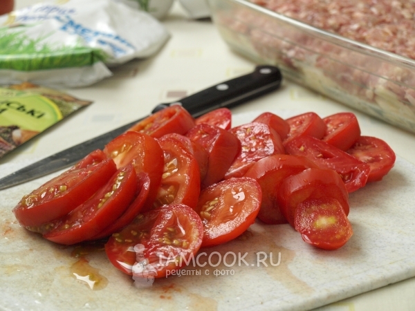 Izrežite rajčice