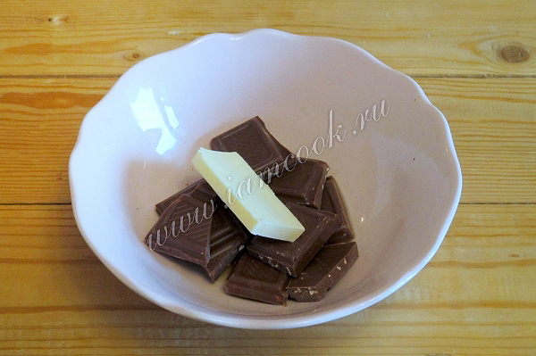 कपकेक के लिए चॉकलेट काले और सफेद