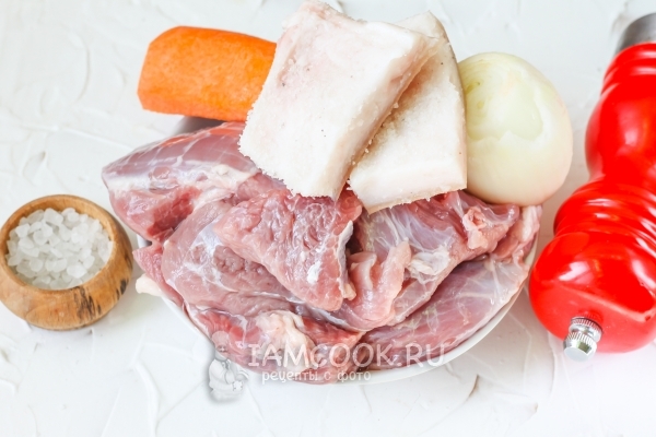 Ingredients for beef steamed cutlet