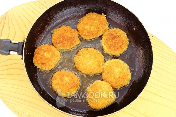 To fry cutlets