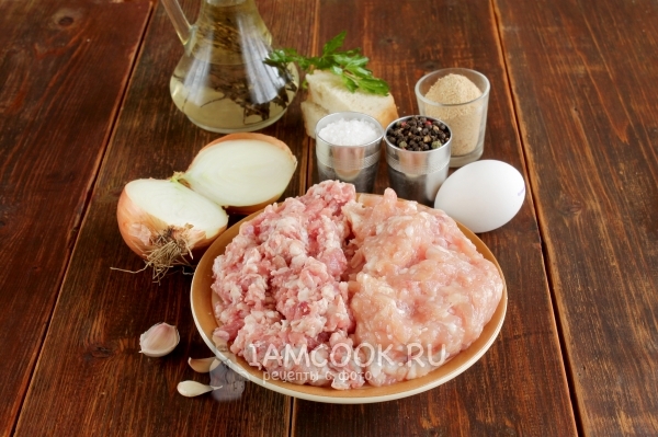 Ingredienser til cutlet fra svinekød og kylling