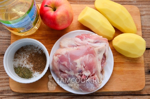 Съставки за пиле с ябълки и картофи във фурната