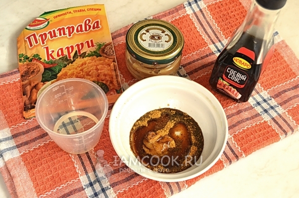 Συνδυάστε σάλτσα σόγιας με μουστάρδα και μπαχαρικά
