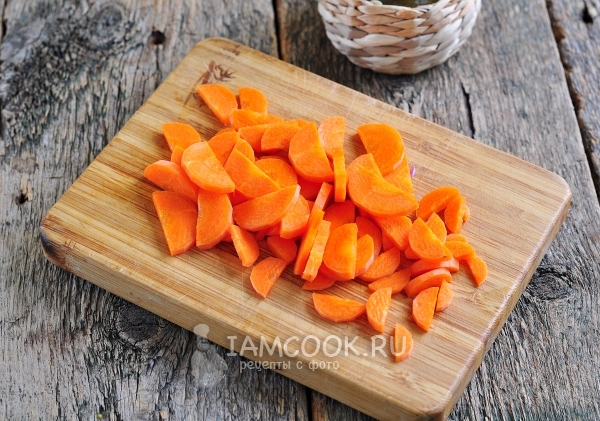 Corta las zanahorias