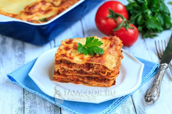 छोटा हुआ मांस के साथ क्लासिक Lasagna का फोटो