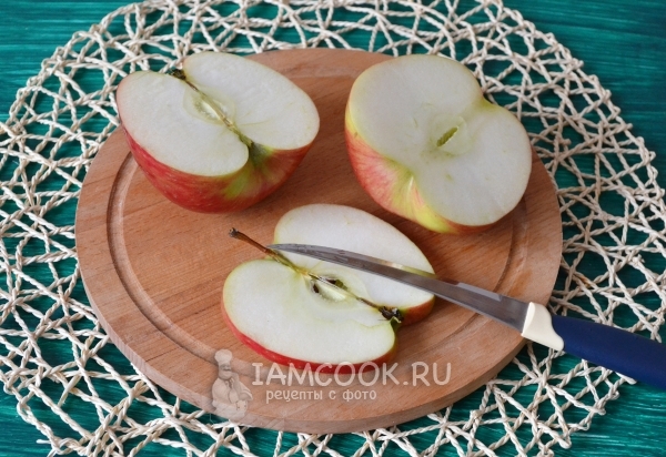 Κόψτε τη φέτα μήλου