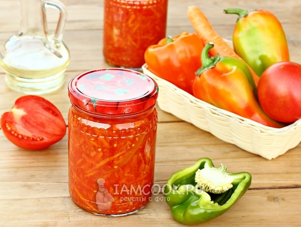照片lecho西红柿，辣椒和胡萝卜