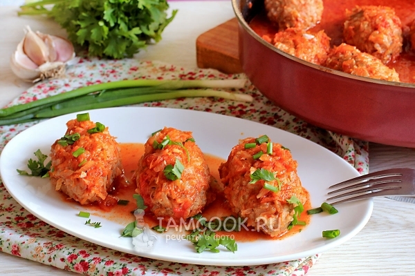 Recipe for lazy cabbage rolls with tomato sauce in the oven