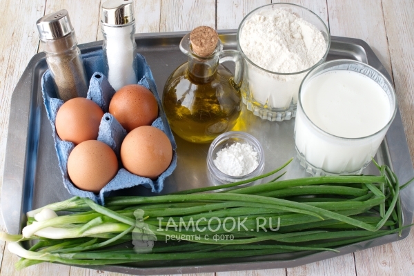Ingredienser til dovne patties med æg og grønne løg i 15 minutter