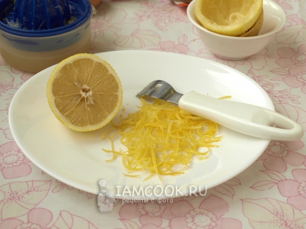 Grind lemon peel