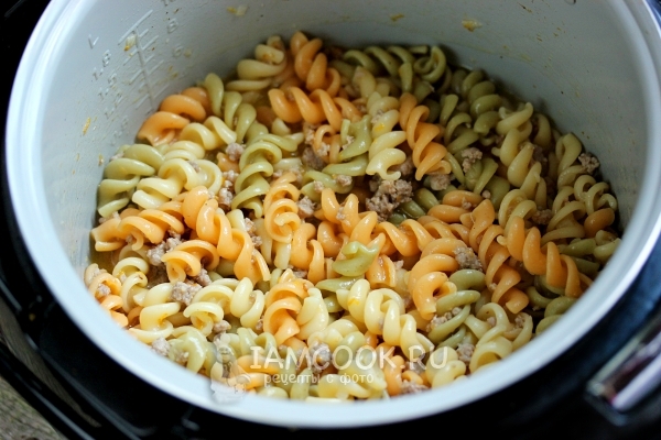 Recept za tjesteninu s mljevenim mesom u multivarhu