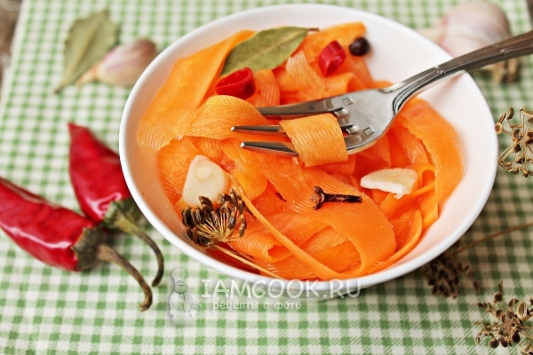 Carrots marinated for the winter without sterilization