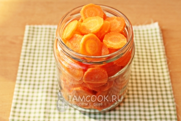 Put the carrots in the jar