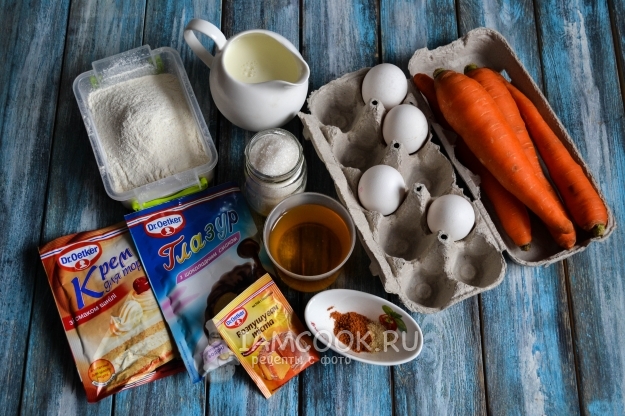 Ingredienti per torta di carote in un multivark