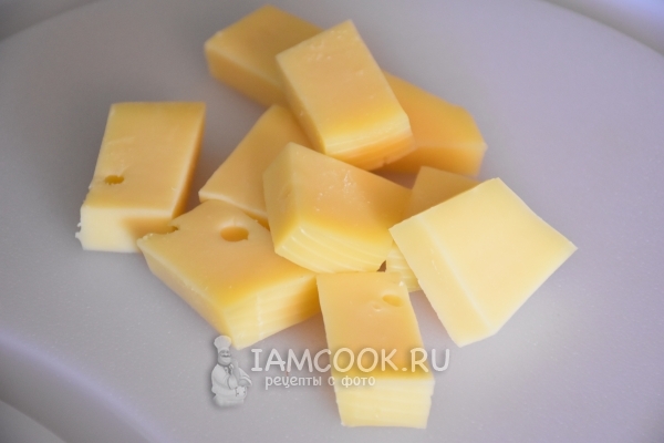 Cortar el queso en cubos