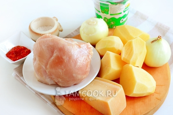Ingredientes para la carne en francés con pollo y patatas
