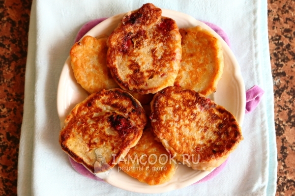 Ready-made pancakes from oatmeal porridge