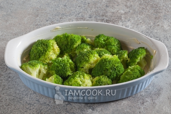 Vložte brokolici do tvaru