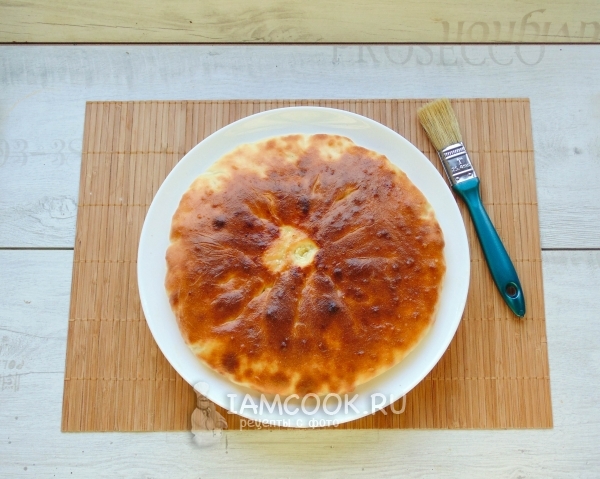 チーズの既製のオセチアパイ