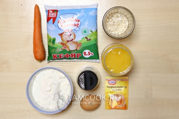 Ingredientes para copos de avena de escamas de avena en kéfir