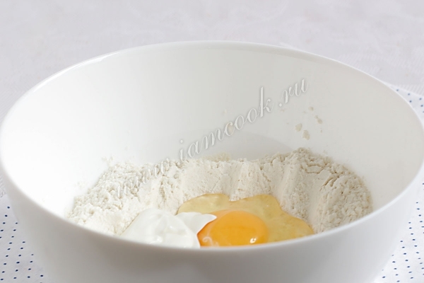 Mehl mit Eiern